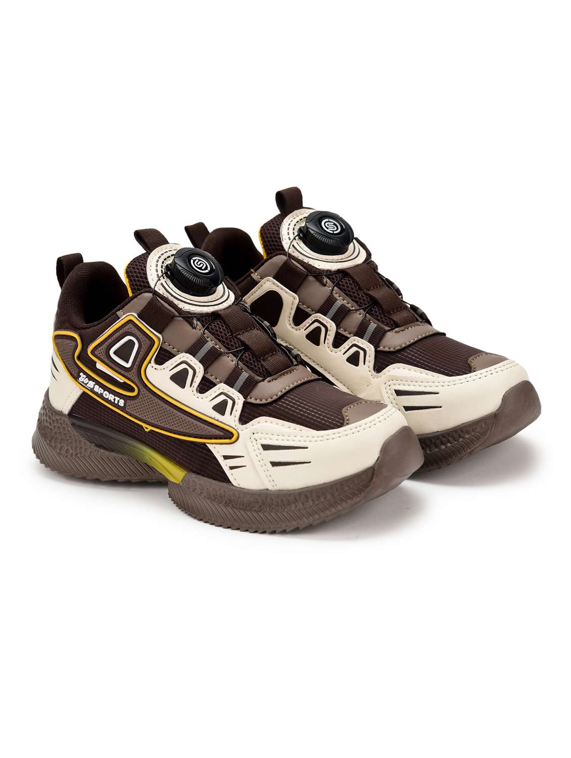 boys lace up sports shoe