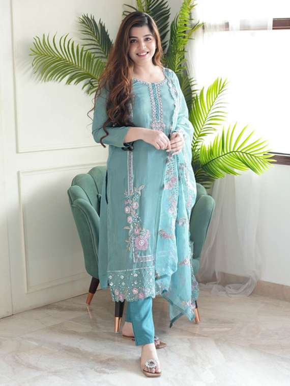 women embroidered three quarter sleeve kurta pant with dupatta set