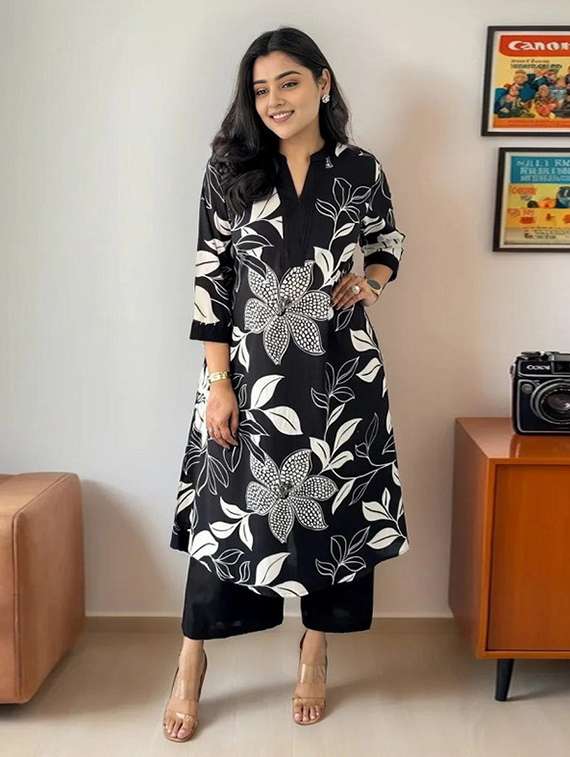 women floral three quarter sleeve kurta palazzo set