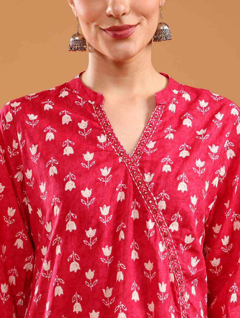 women three quarter sleeve straight kurta - 22127362 -  Standard Image - 5