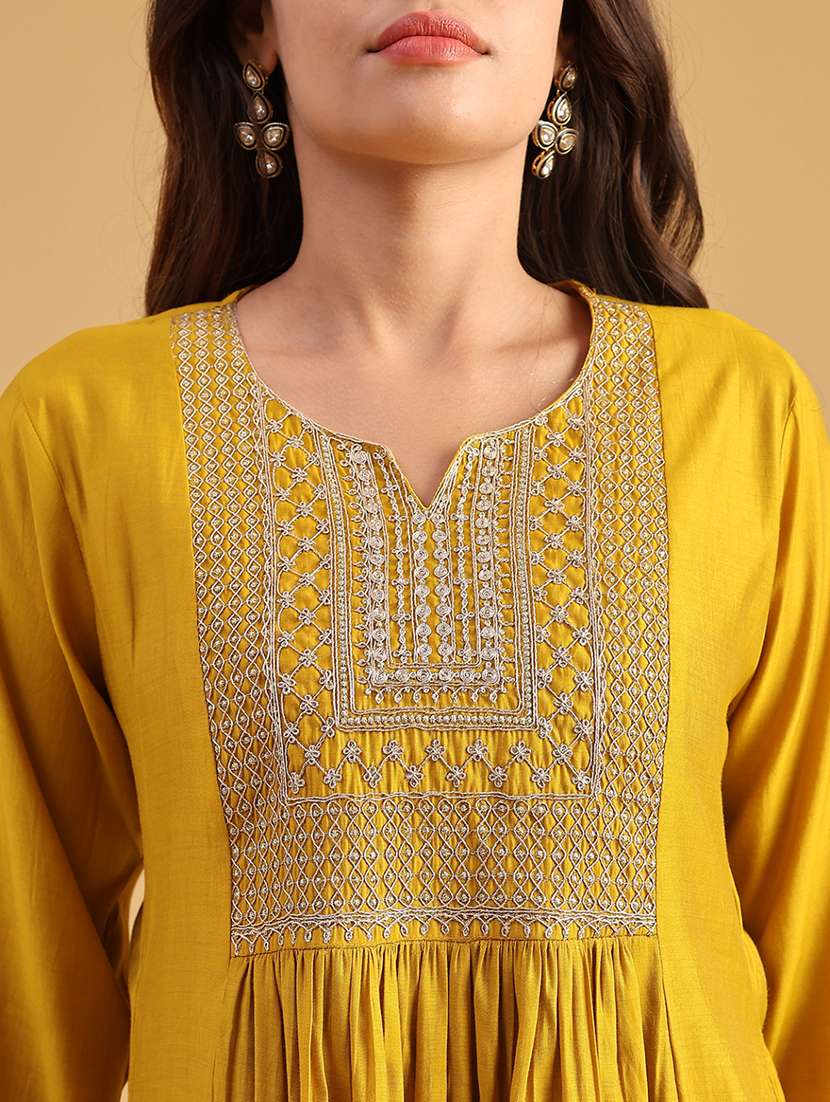 women embroidered three quarter sleeve a-line kurta - 22130242 -  Standard Image - 5