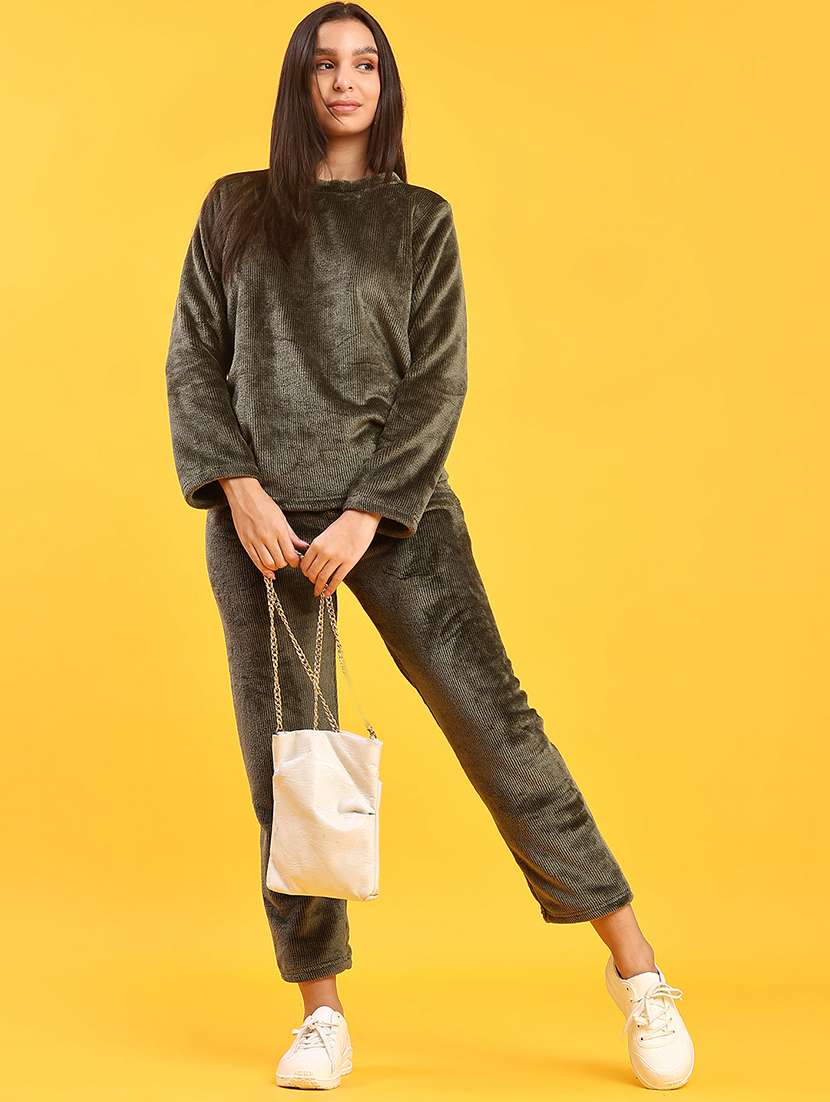 women solid nightwear pyjama set