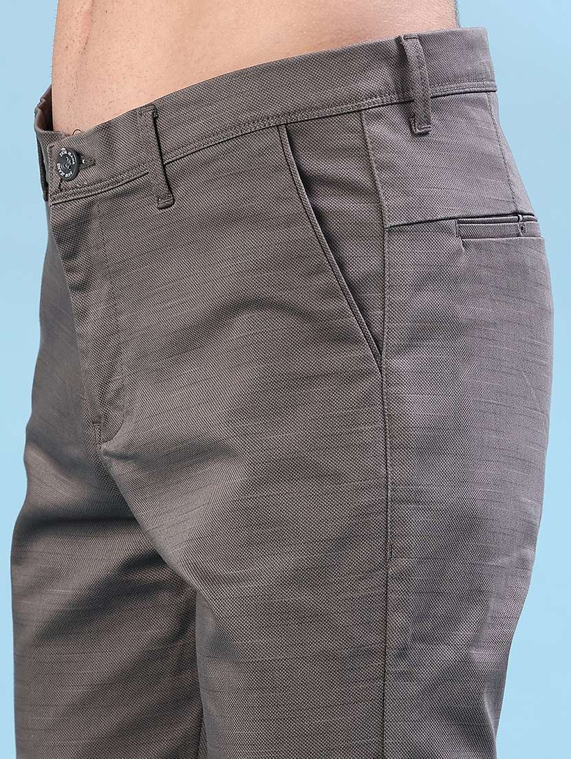 men solid mid rise chinos casual trouser - 22135606 -  Standard Image - 5