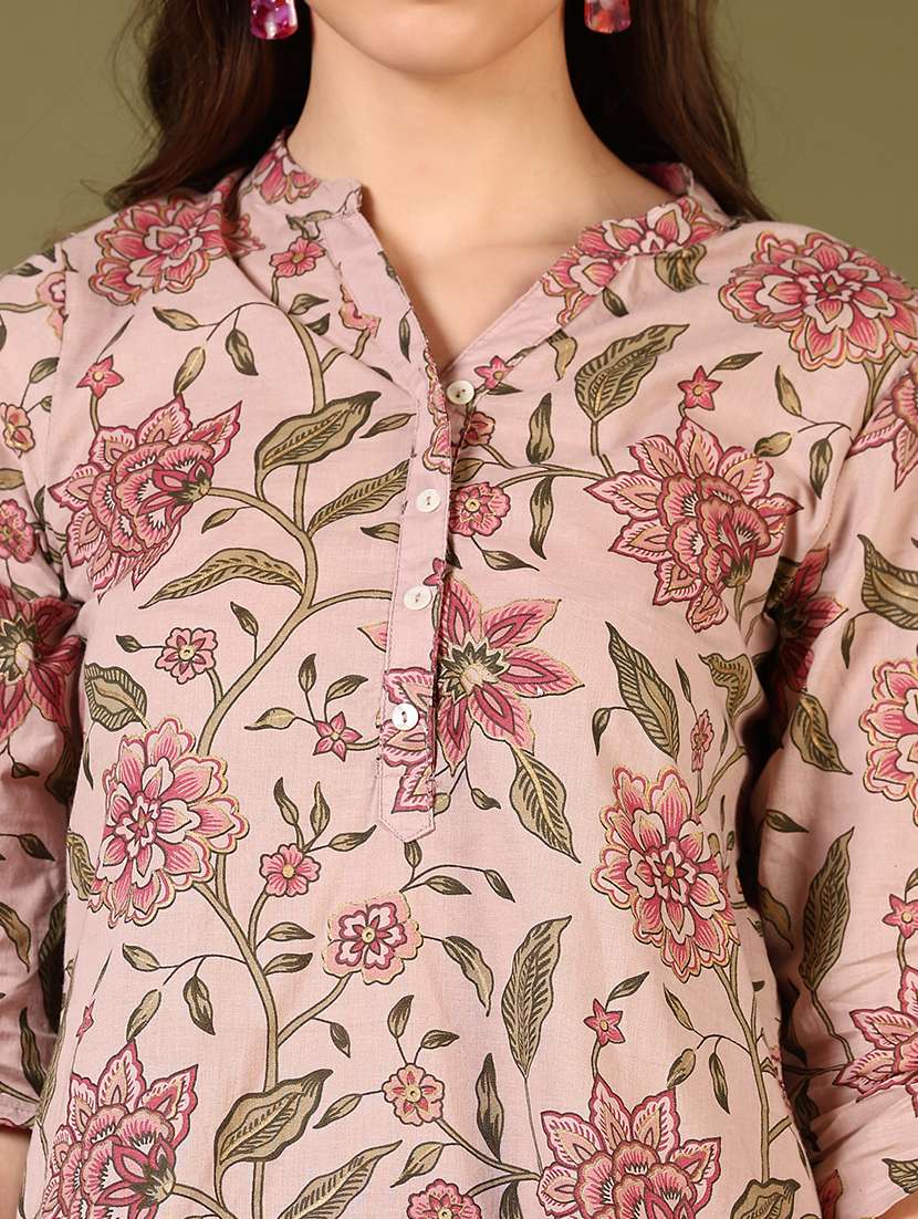 women floral printed three quarter sleeve straight kurta - 22136669 -  Standard Image - 5