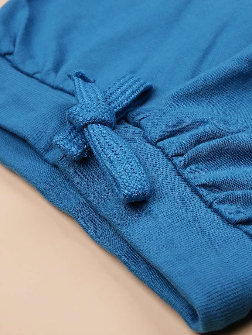 boys solid mid rise cargo jogger - 22138042 -  Standard Image - 3