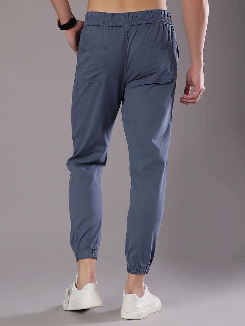 men solid mid rise regular fit jogger - 22138200 -  Standard Image - 3