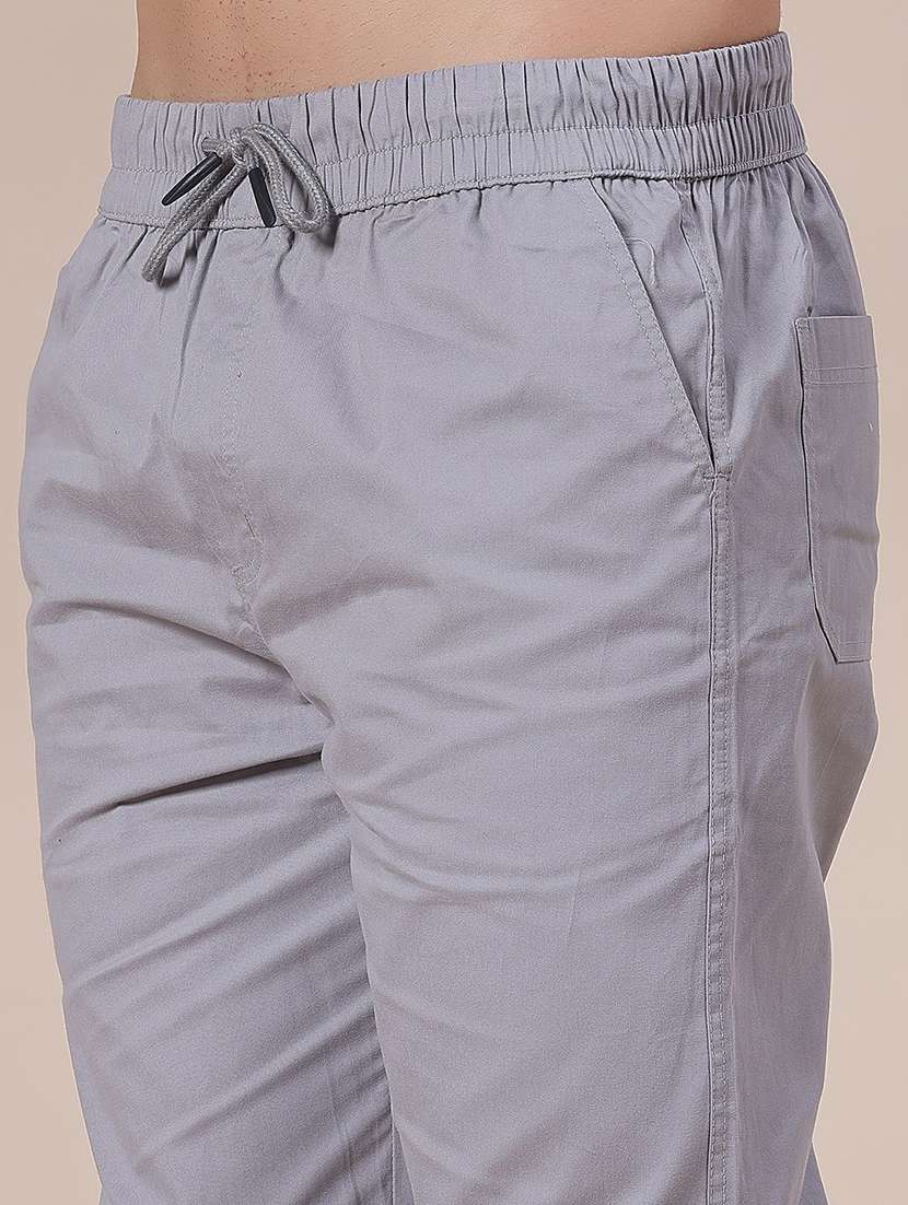 men solid mid rise regular fit jogger - 22138201 -  Standard Image - 5