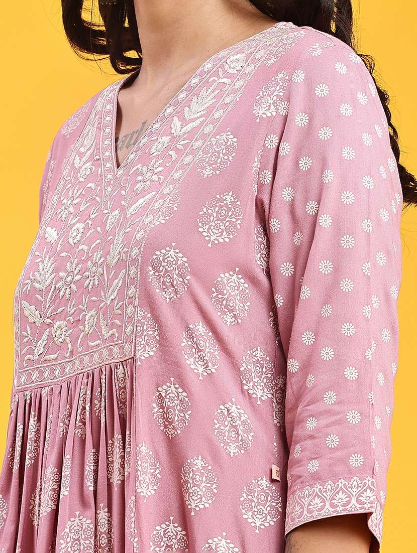 women printed three quarter sleeve a-line kurta - 22139390 -  Standard Image - 5