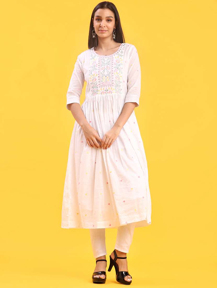 women solid with work three quarter sleeve a-line kurta - 22139507 -  Standard Image - 3