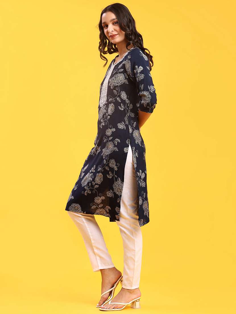 women floral printed three quarter sleeve straight kurta - 22139542 -  Standard Image - 3