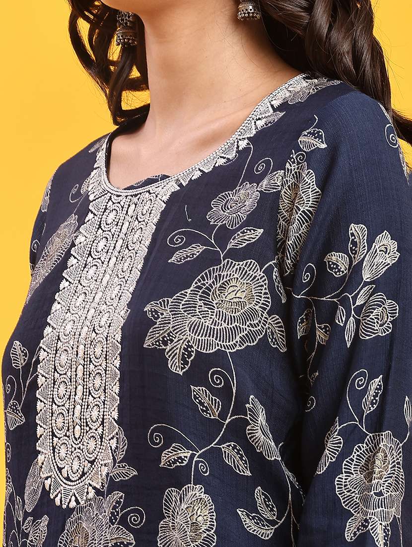 women floral printed three quarter sleeve straight kurta - 22139542 -  Standard Image - 5