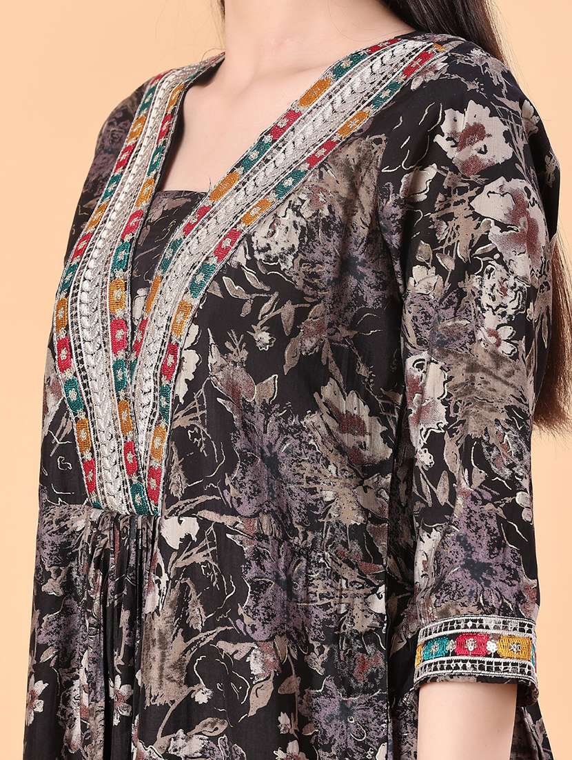 women floral printed three quarter sleeve a-line kurta - 22139551 -  Standard Image - 5