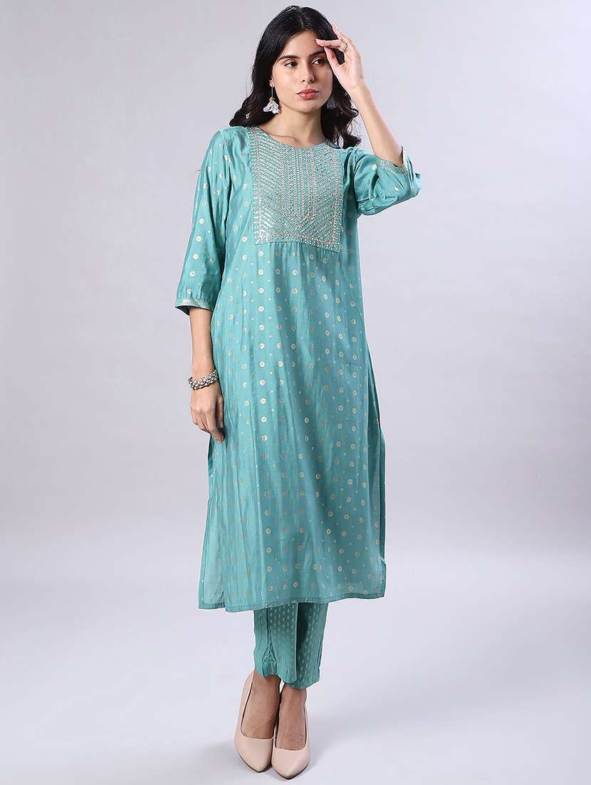 women foil printed three quarter sleeve kurta pant set - 22139620 -  Standard Image - 3