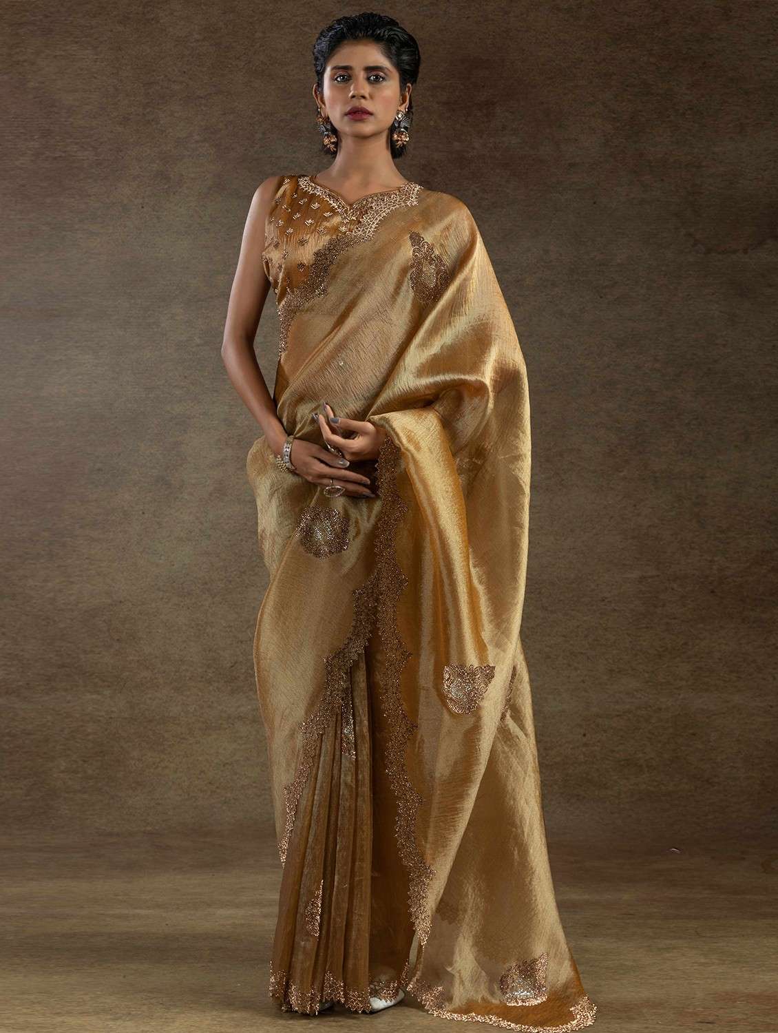 women solid with work embellished saree with blouse - 22140178 -  Zoom Image - 0