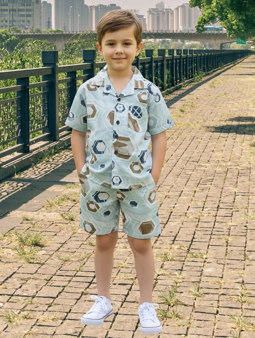 boys printed shirt and shorts co-ord set