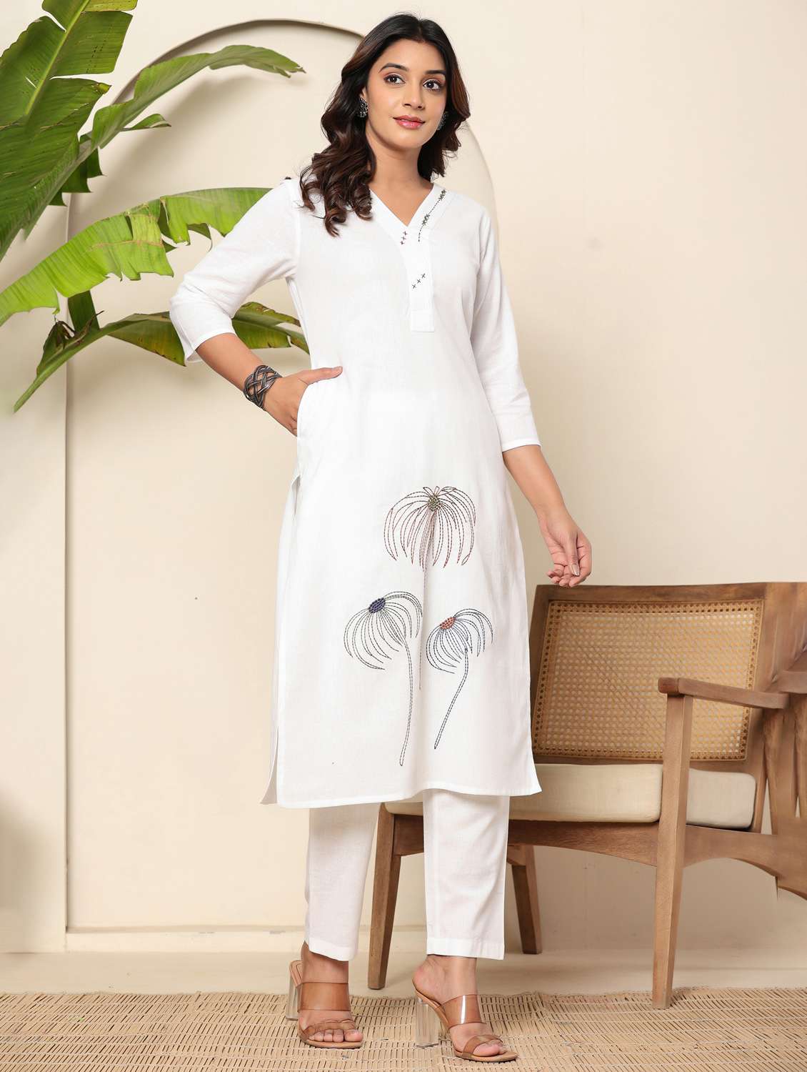 women floral three quarter sleeve kurta pant set - 22140258 - Zoom Image - 0