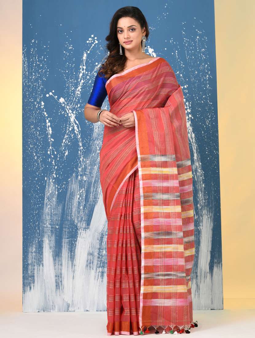 women self design handloom saree with blouse