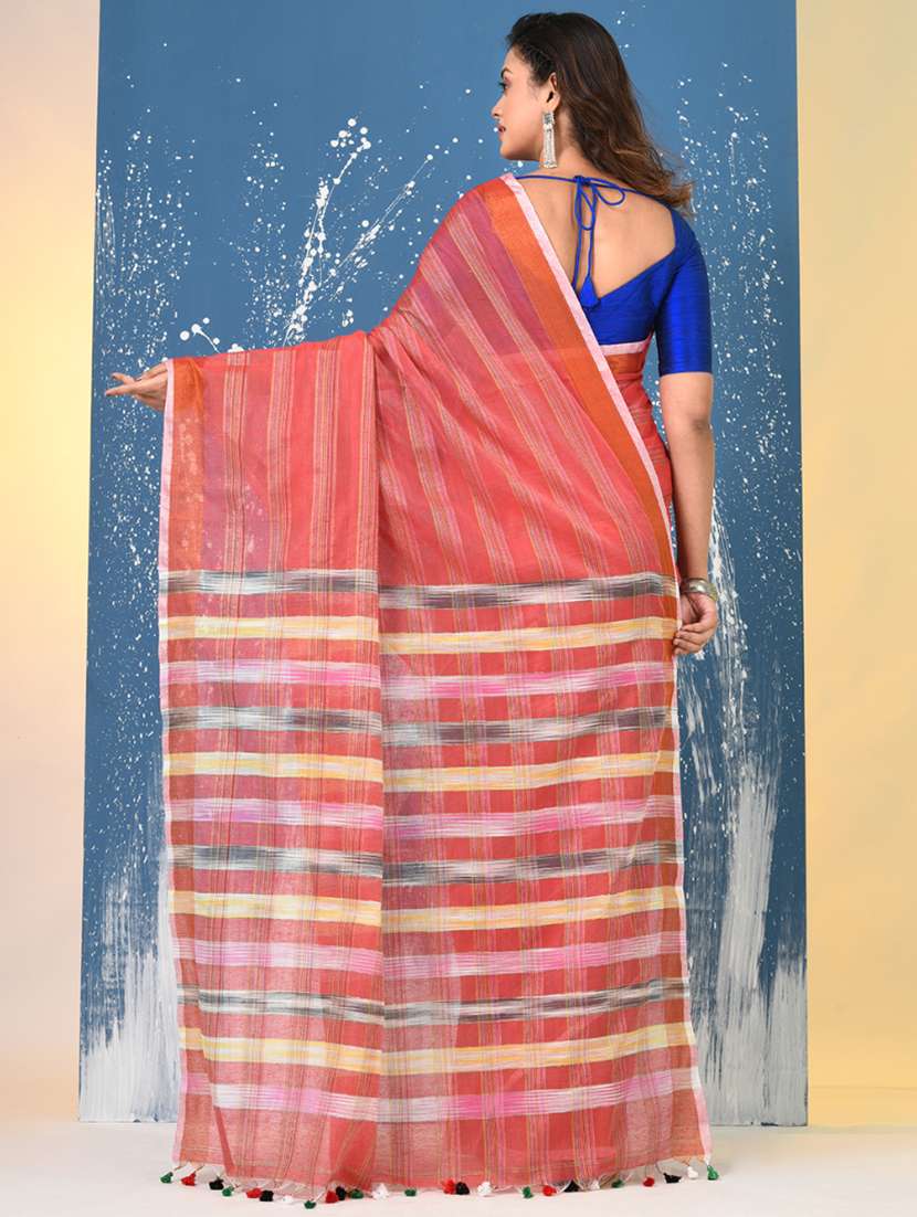 women self design handloom saree with blouse - 22140281 -  Standard Image - 3