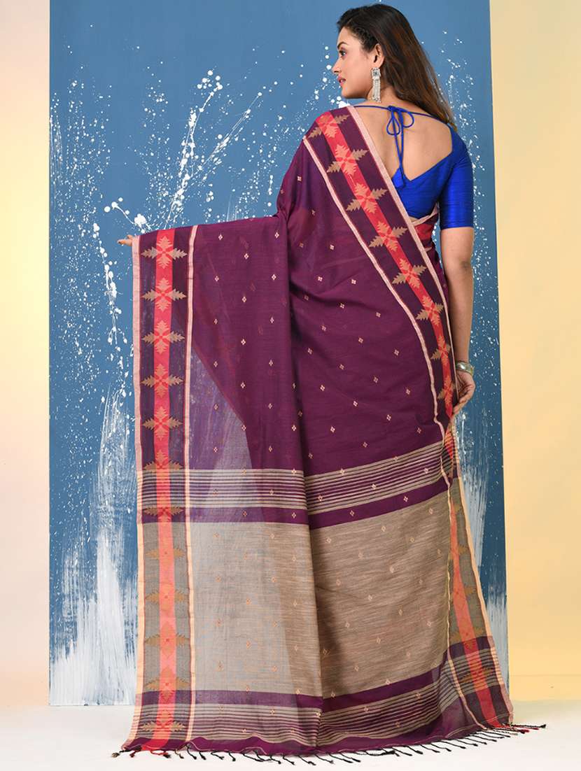 women self design handloom saree with blouse - 22140282 -  Standard Image - 3