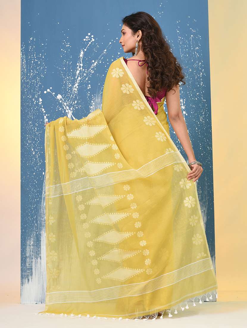 women self design handloom saree with blouse - 22140301 -  Standard Image - 3
