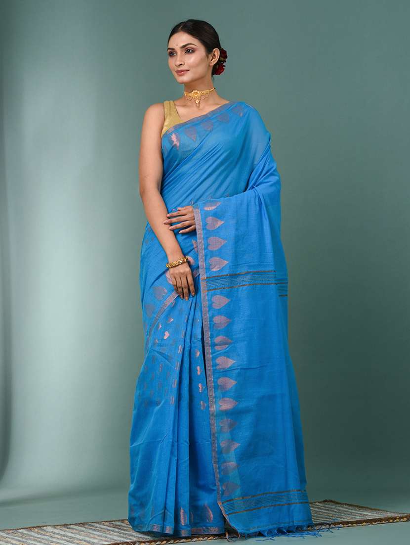 women self design handloom saree with blouse