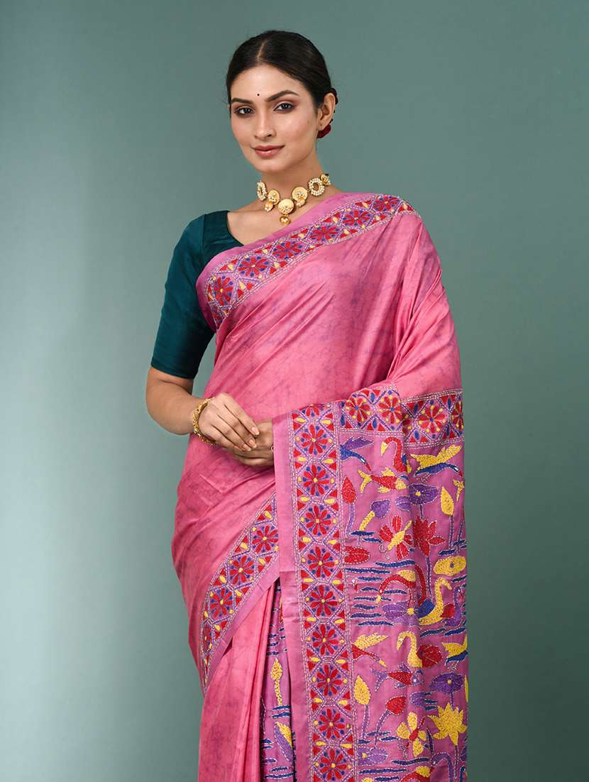 women printed handloom kantha stitch saree with blouse - 22140321 - Standard Image - 5