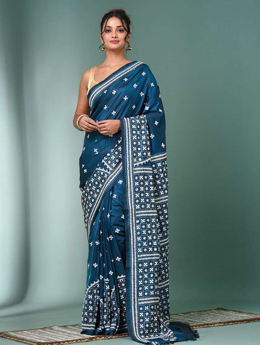 women solid with work handloom saree with blouse - 22140355 -  Zoom Image - 0
