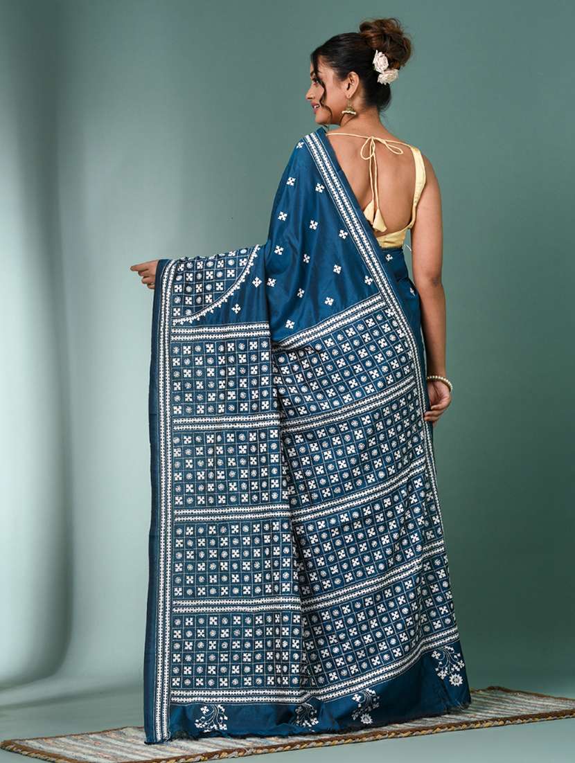 women solid with work handloom saree with blouse - 22140355 - Standard Image - 3