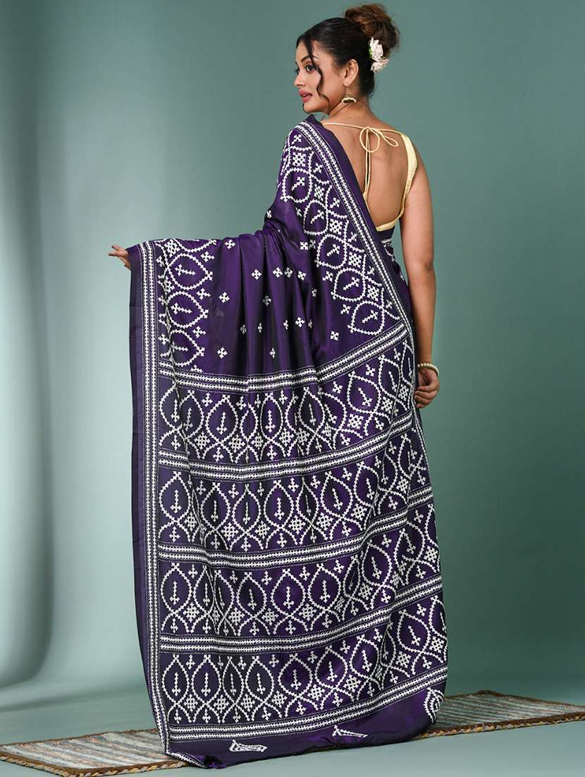 women solid with work handloom saree with blouse - 22140356 - Standard Image - 3