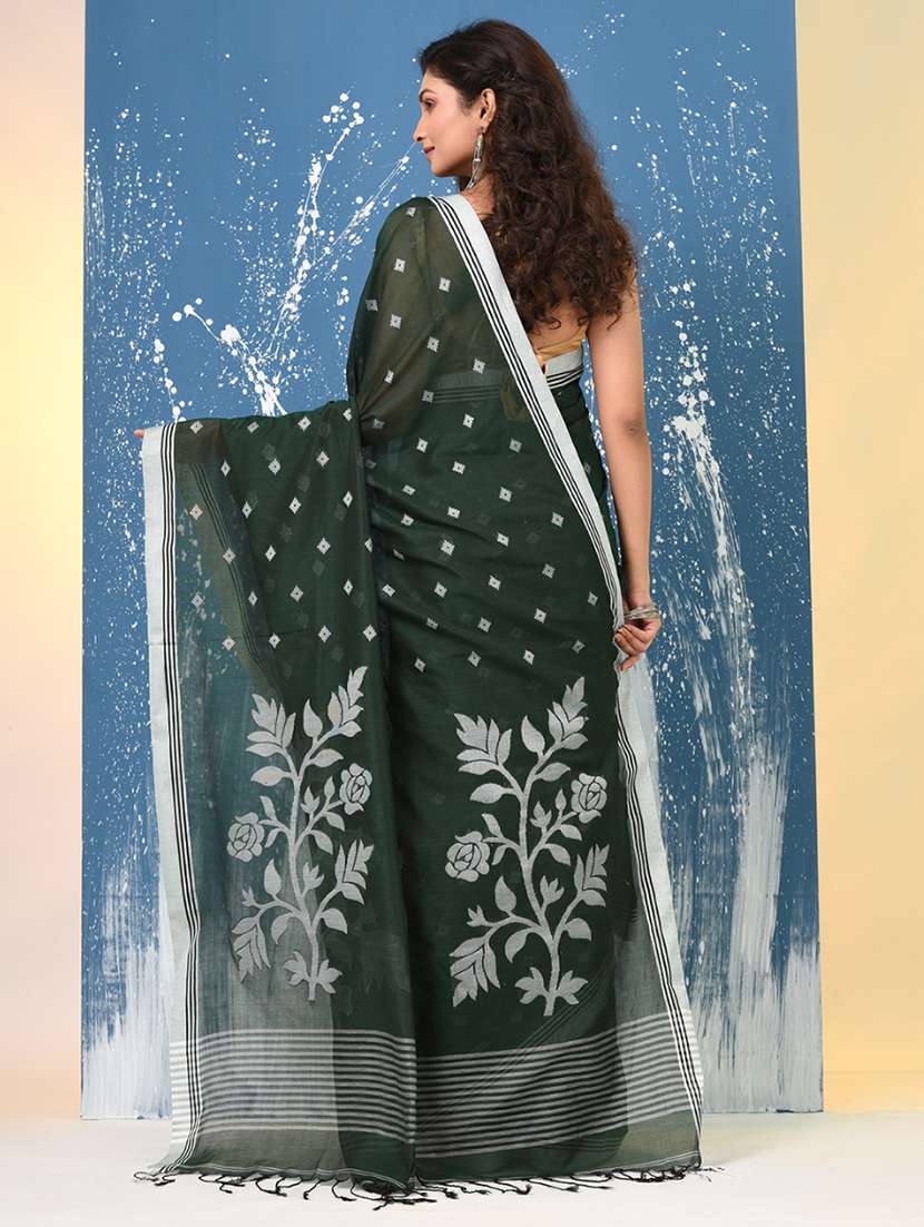 women self design handloom saree with blouse - 22140377 -  Standard Image - 3