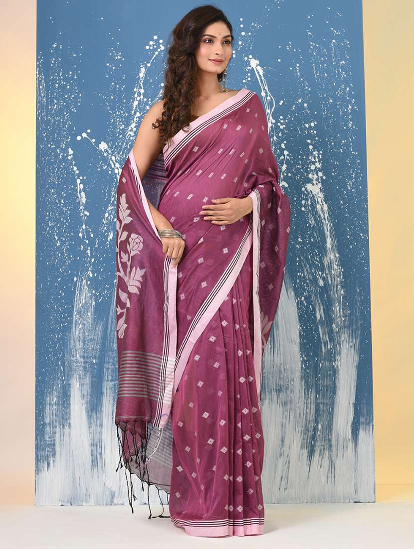 women self design handloom saree with blouse - 22140382 -  Zoom Image - 0