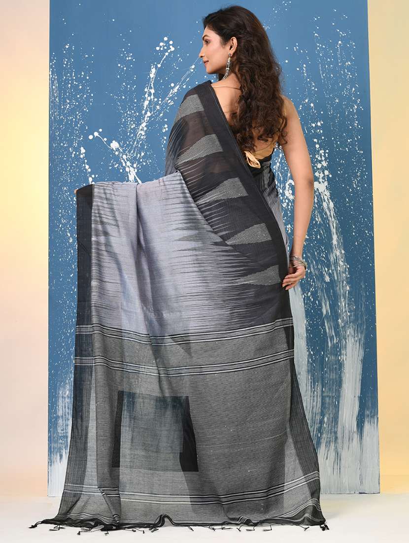 women self design handloom saree with blouse - 22140384 -  Standard Image - 3