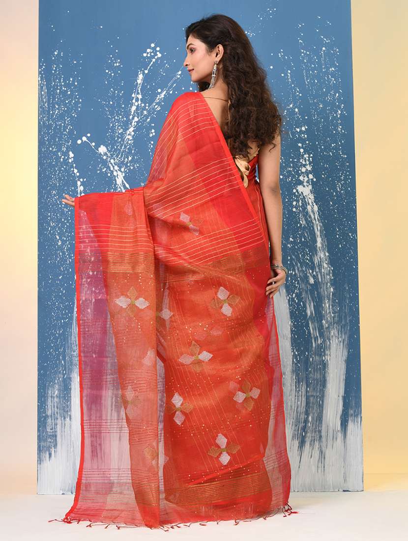 women self design handloom saree with blouse - 22140390 -  Standard Image - 3