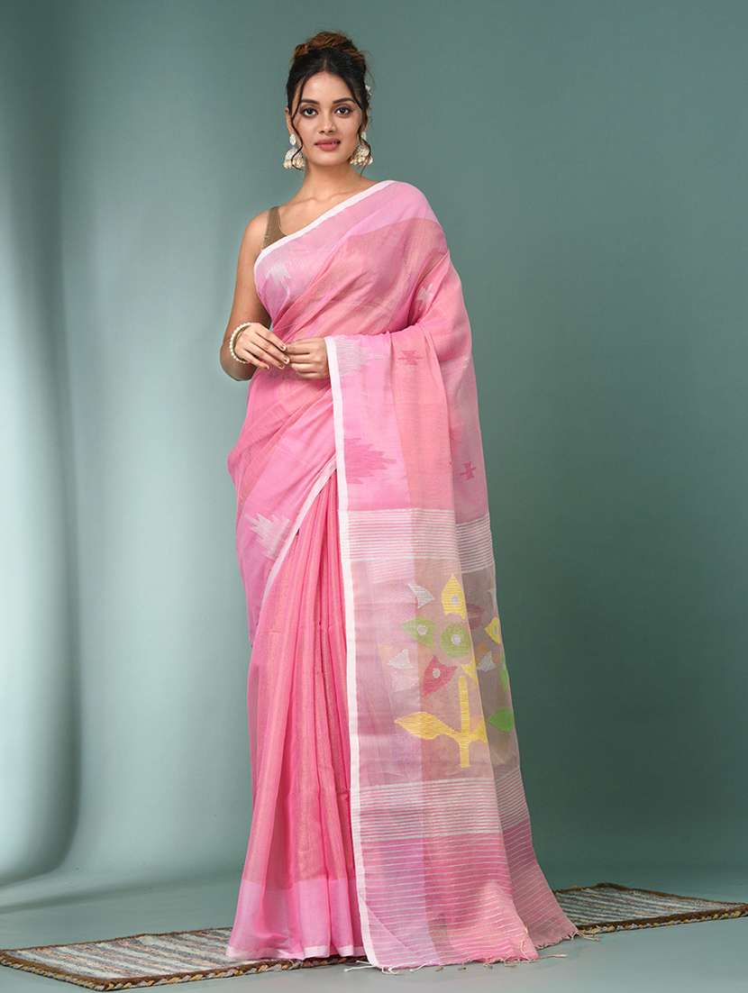 women self design handloom saree with blouse