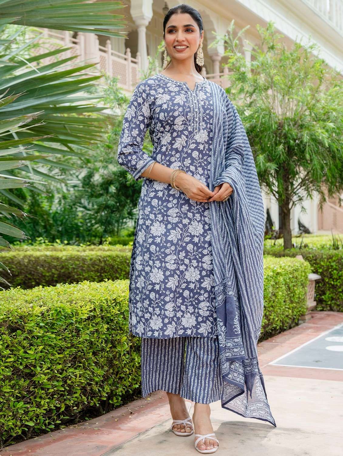women floral printed three quarter sleeve kurta palazzo with dupatta set