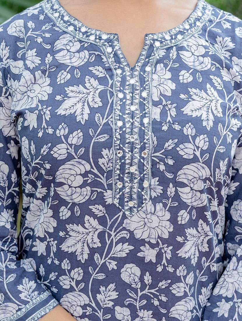 women floral printed three quarter sleeve kurta palazzo with dupatta set - 22140538 -  Standard Image - 5