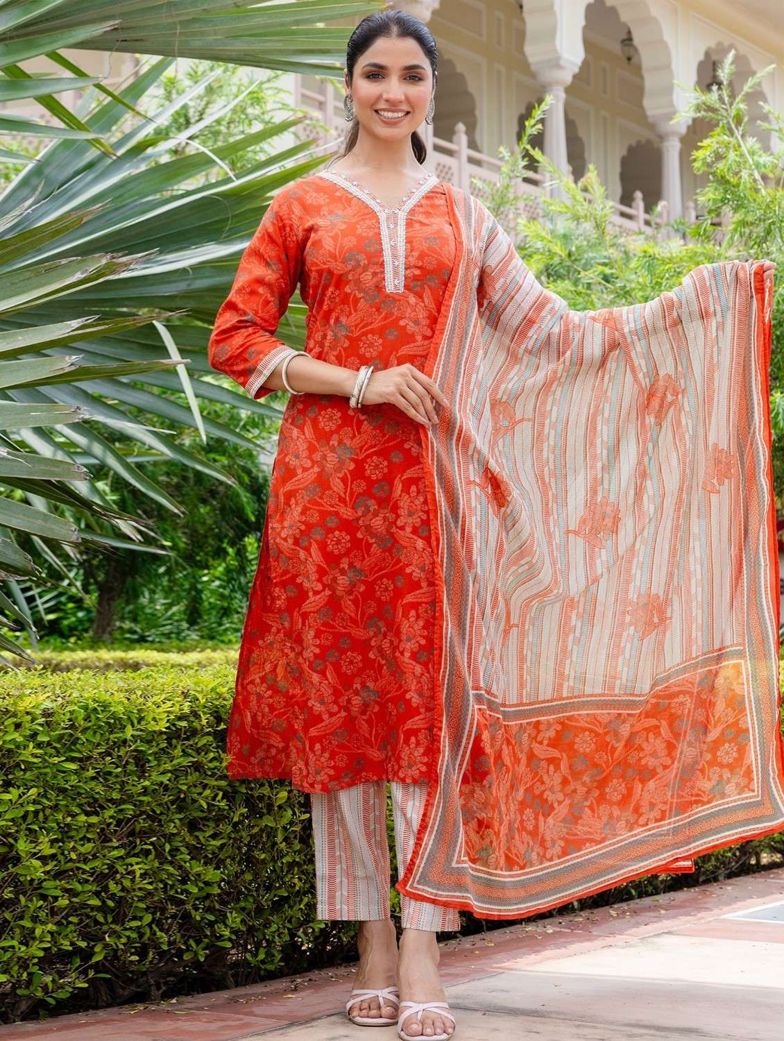 women floral printed three quarter sleeve kurta pant with dupatta set