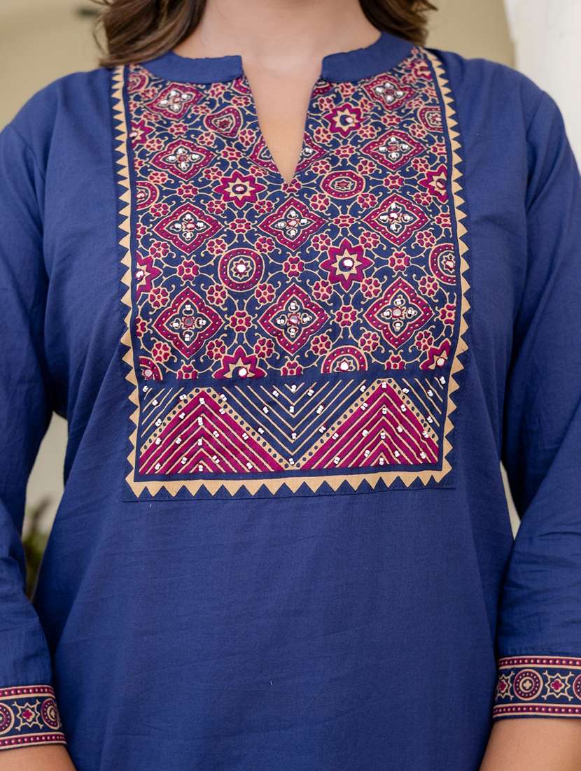 women placement print three quarter sleeve kurta pant with dupatta set - 22140543 -  Standard Image - 5