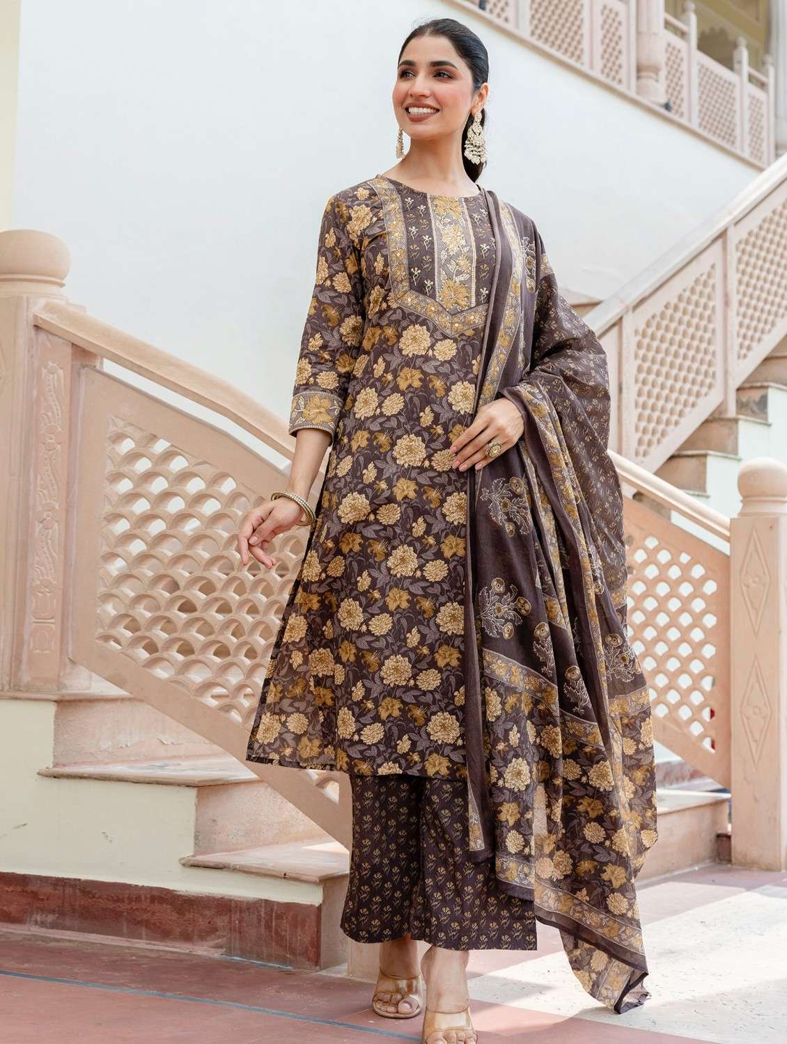 women floral printed three quarter sleeve kurta palazzo with dupatta set