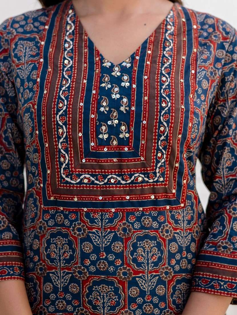 women floral printed three quarter sleeve kurta palazzo with dupatta set - 22140547 -  Standard Image - 5