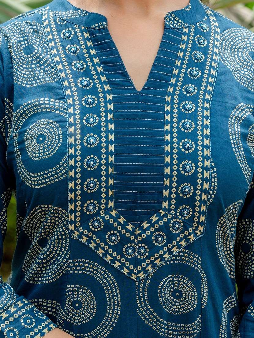 women bandhani printed three quarter sleeve kurta pant with dupatta set - 22140549 -  Standard Image - 5