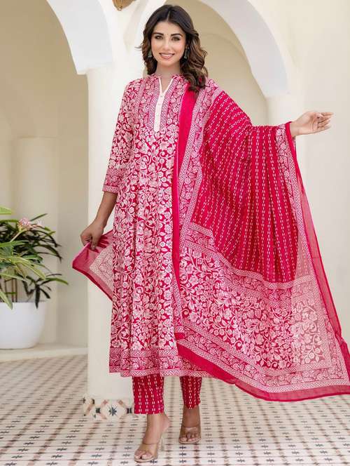 women floral printed three quarter sleeve kurta pant with dupatta set - 22140550 -  Standard Image - 0