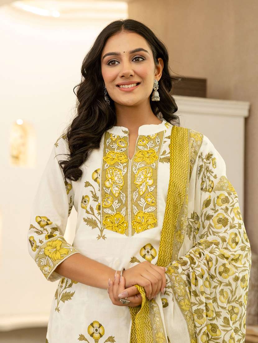 women floral printed three quarter sleeve kurta pant with dupatta set - 22140555 -  Standard Image - 5
