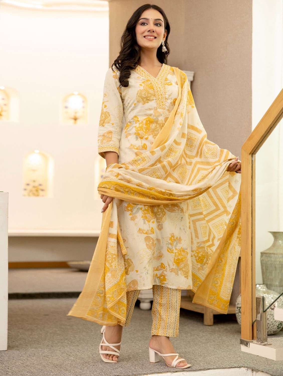 women printed three quarter sleeve kurta pant with dupatta set - 22140559 -  Standard Image - 3