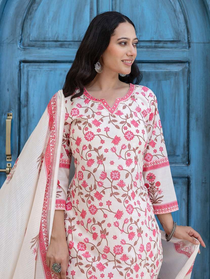 women floral printed three quarter sleeve kurta pant with dupatta set - 22140560 -  Standard Image - 5