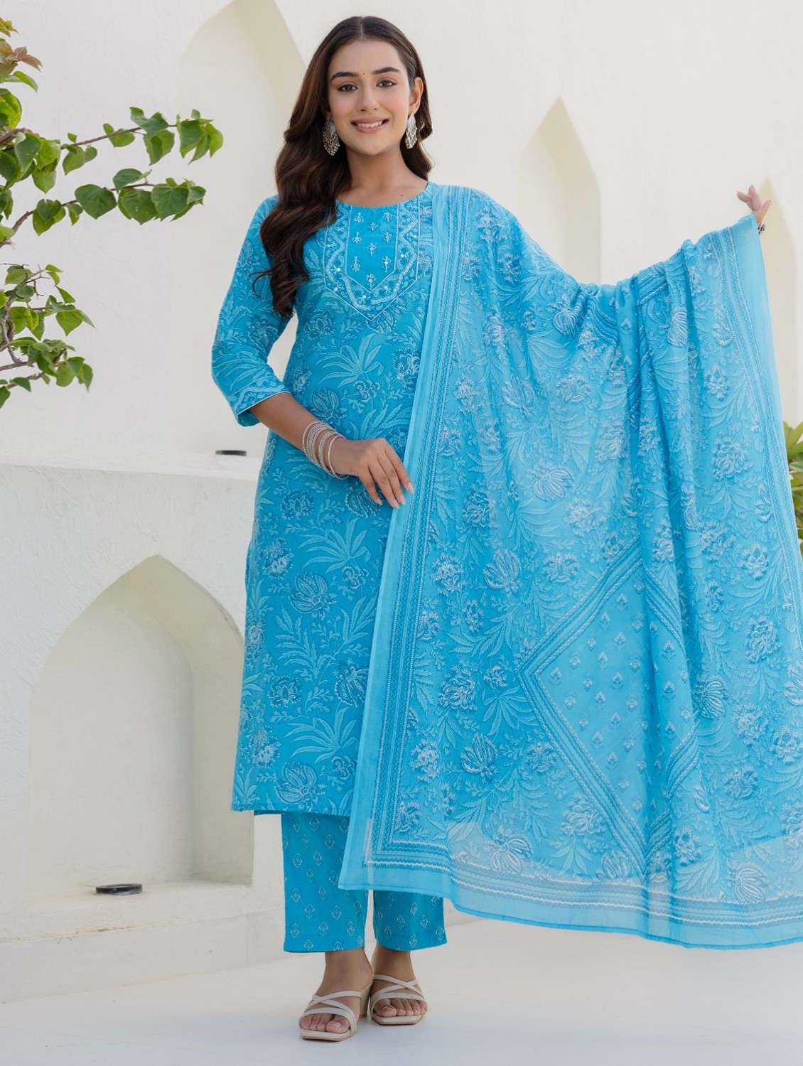women floral printed three quarter sleeve kurta pant with dupatta set - 22140561 -  Zoom Image - 0