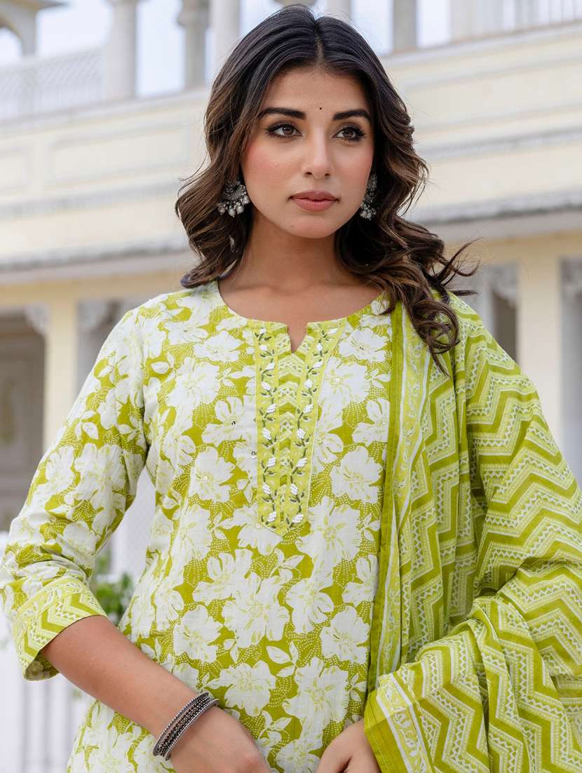 women floral printed three quarter sleeve kurta pant with dupatta set - 22140562 - Standard Image - 5