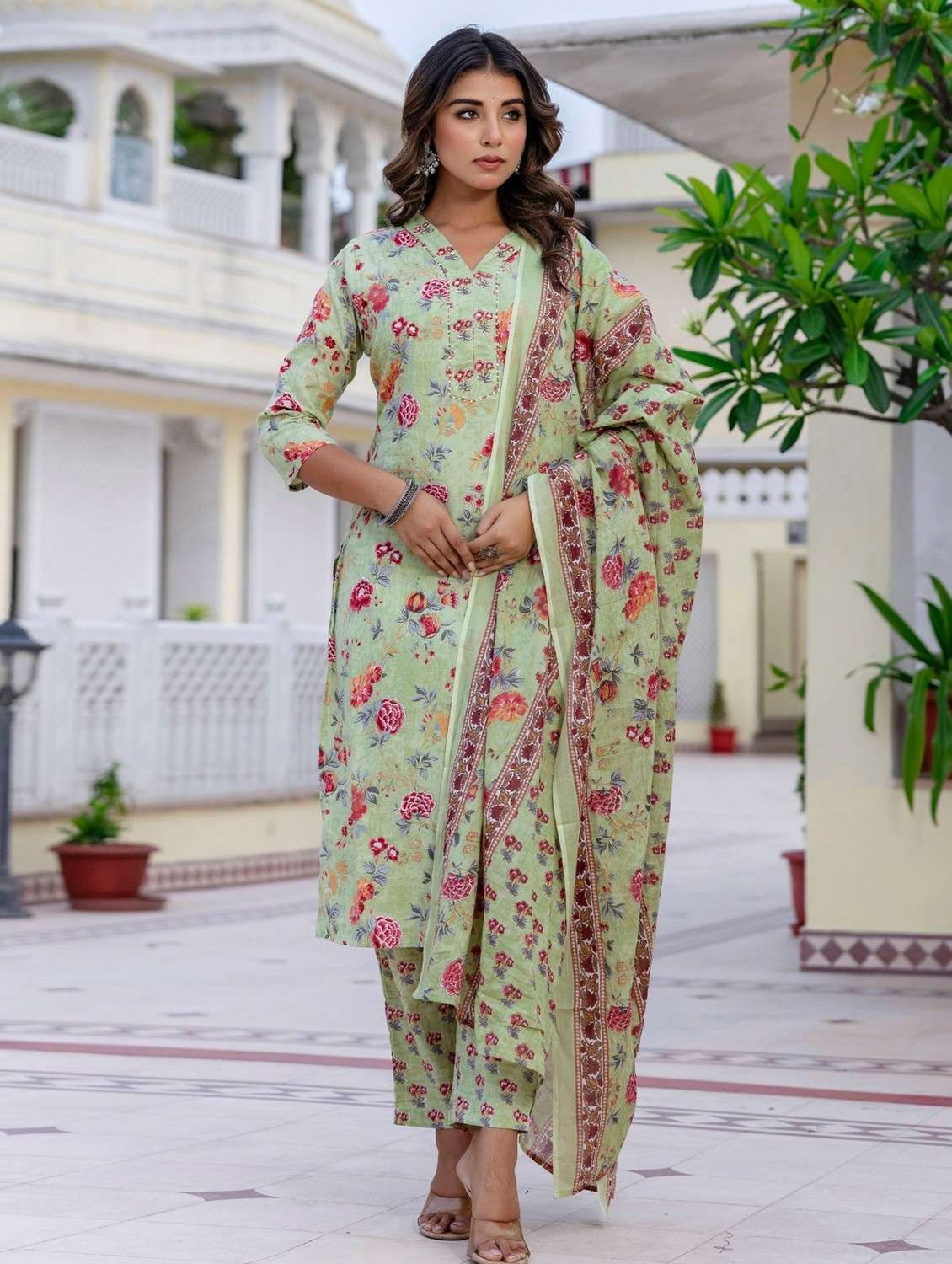 women floral printed three quarter sleeve kurta pant with dupatta set - 22140565 - Standard Image - 3