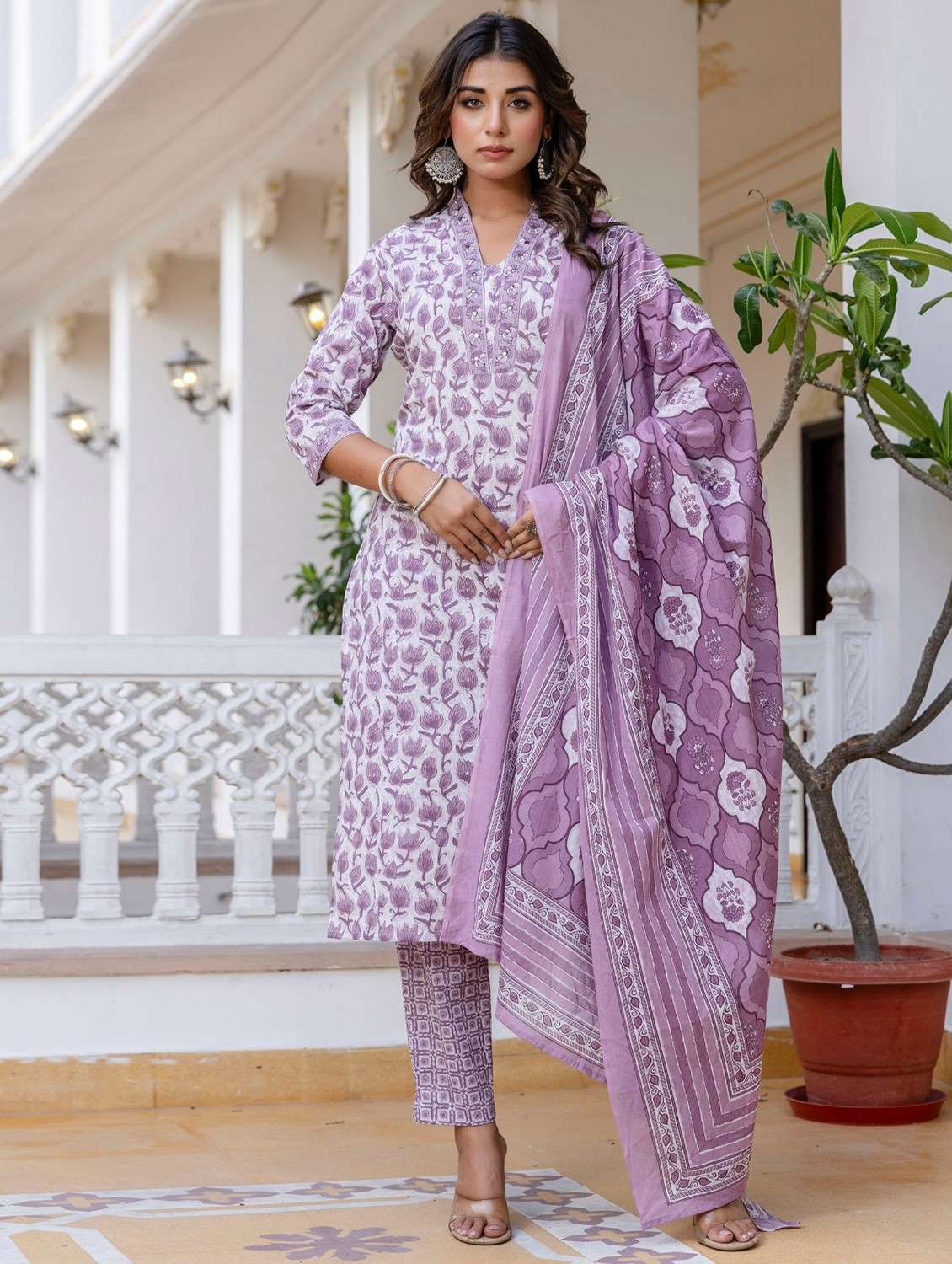 women floral printed three quarter sleeve kurta pant with dupatta set - 22140566 -  Standard Image - 3