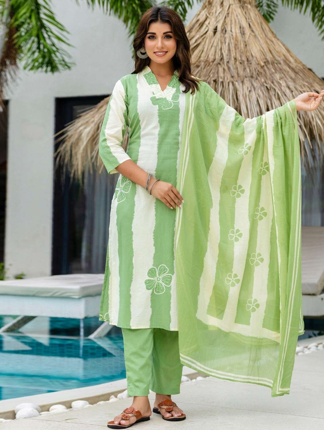 women printed three quarter sleeve kurta pant with dupatta set
